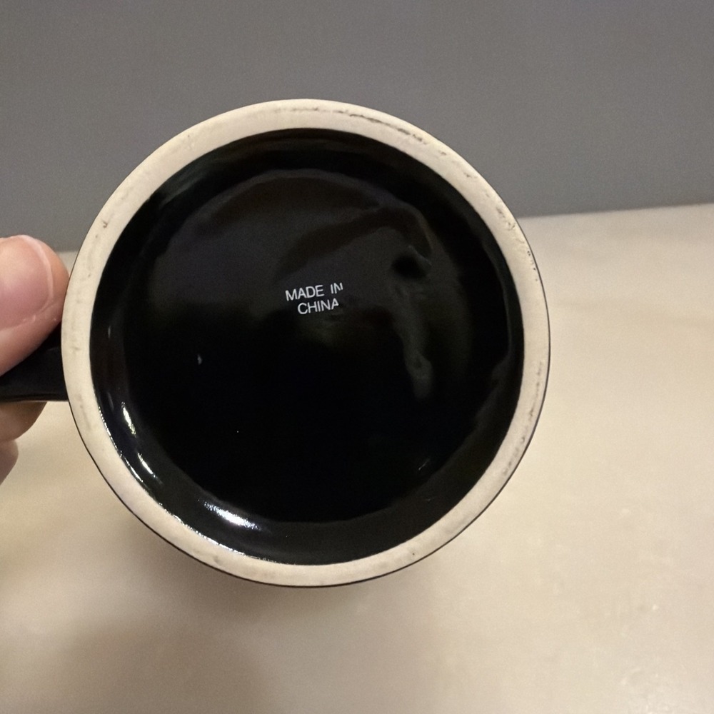Vintage Sands Hotel Casino Rare Logo Coffee Cup Mug Black & Gold - Picture 5 of 5